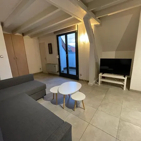 Fathala - Lumineux En Dernier Etage - Face A La Gare Routiere Apartment Sarrebourg
