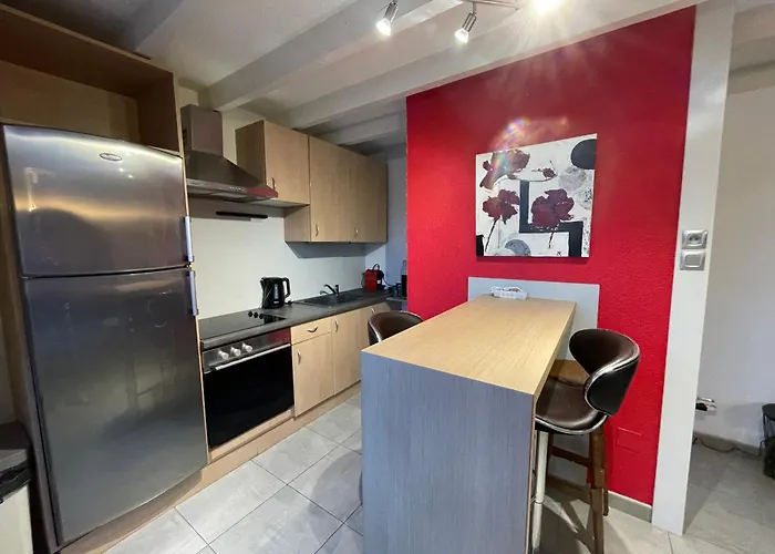 Fathala - Lumineux En Dernier Etage - Face A La Gare Routiere Appartement