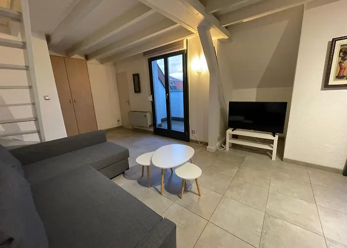 Fathala - Lumineux En Dernier Etage - Face A La Gare Routiere Appartement Sarrebourg